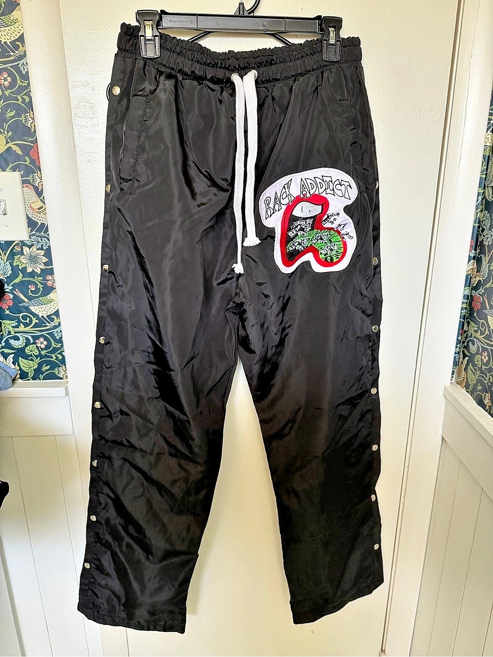 Black Graphic Snap-Side Pants Size 2XL Like New